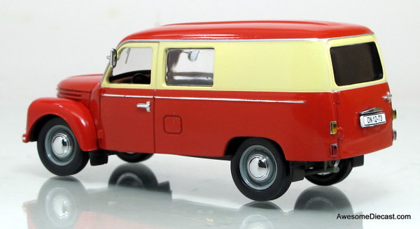 IST 1:43 1954 IFA Framo V190/2 Van 