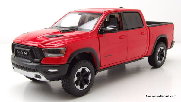 Motormax 1:24 2019 Dodge Ram 1500 Crew Cab Rebel, Red