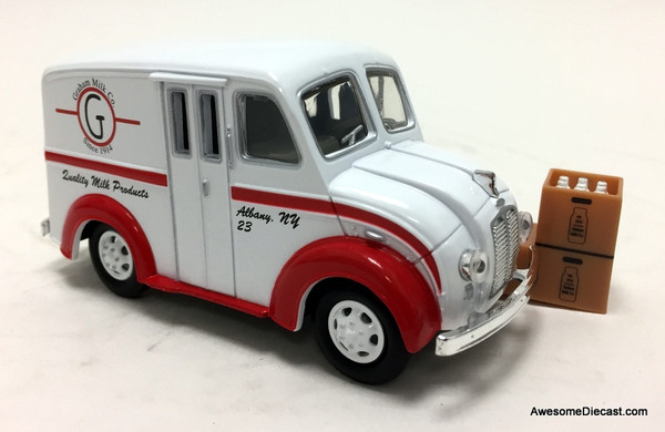 Road Champs 1:43 1950 Divco Truck: Graham Milk Company
