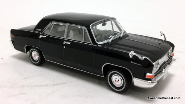 IXO 1:43 1964 Mitsubishi Debonair A30 Sedan, Black