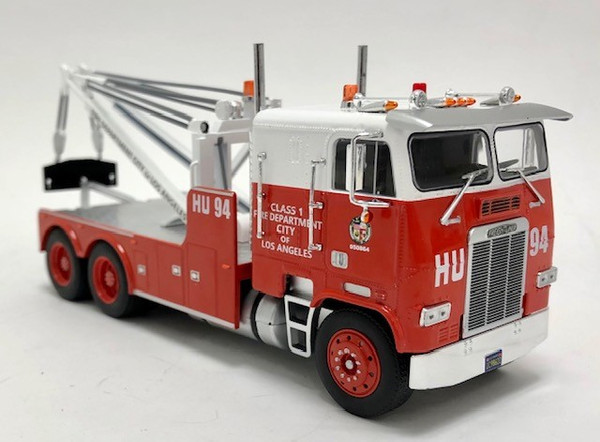 Last One!! Iconic Replicas 1:43 Freightliner COE Heavy-Duty Wrecker: Los Angeles Fire Dept.