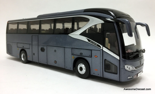 Xiamen 1:43 Golden Dragon XML/18 Navigator Touring Coach