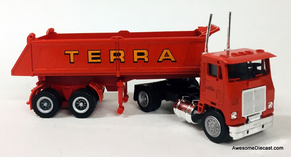 Con-Cor 1:87 Freightliner COE W/Dump Trailer: Terra Construction