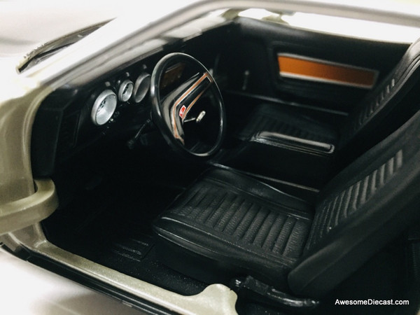 1/18 マスタング　ボス　351 Sun Star 1:18 1971 Ford Mustang Boss 351, Silver