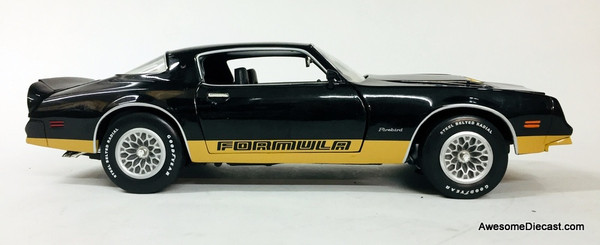 1977 PONTIAC FIREBIRD T/Aの1/18スケールモデル Pontiac Firebird Trans Am 1977 Red ERTL AMM1160-06 1:18