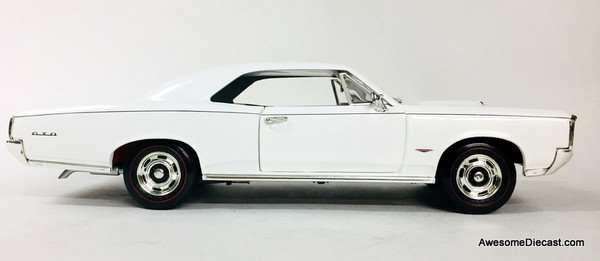 American Muscle 1:18 1966 Pontiac GTO, White
