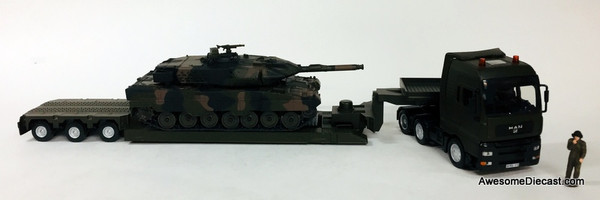 SIKU 1:50 MAN Tractor w/ Lowboy Trailer & Battle Tank