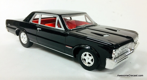 Racing Champions 1:24 1964 Pontiac GTO, Black