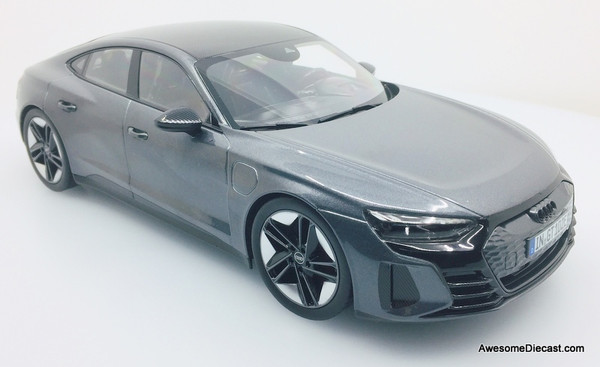 Norev 1:18 2021 Audi GT RS E-Tron, Metallic Gray