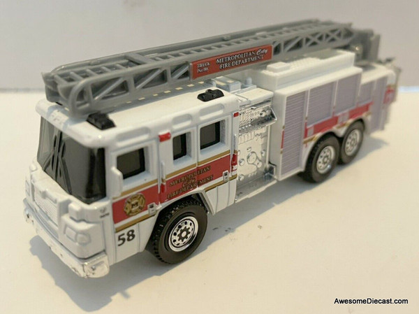 Matchbox Pierce Quantum Aerial Ladder Fire Truck
