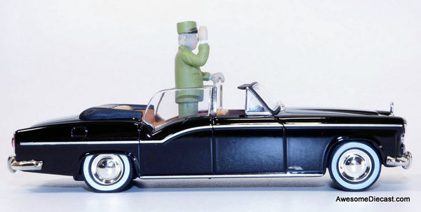 Norev 1:43 1968 Citroen 15CV Presidential Car w/Charles de Gaulle