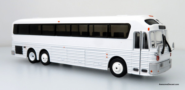 Last One!! Iconic Replicas 1:87 1984 Eagle Model 10 Coach: Blank White
