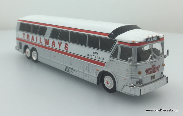 Last One!! Iconic Replicas 1:87 MCI MC-7 Motor Coach: Trailways