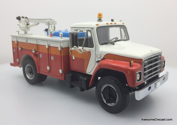 RARE!! First Gear 1:25 International S-Series Service Truck