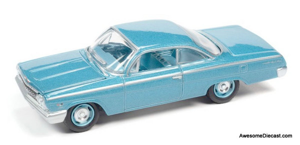 Johnny Lightning 1:64 1962 Chevrolet Bel Air Bubble Top, Twilight Blue Metallic