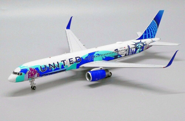 JC Wings 1:200 Boeing 757-200 United Airlines Her Art Here New York/New Jersey:  N14102