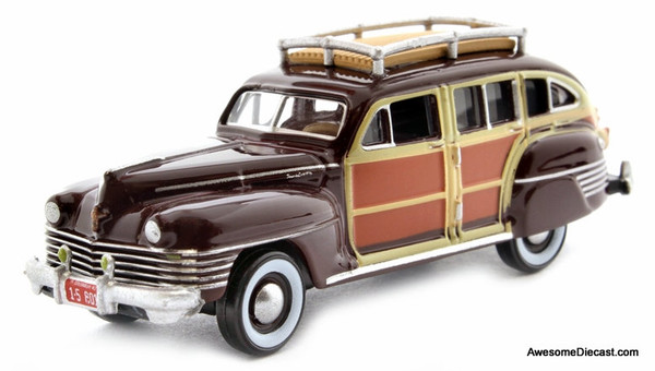 Oxford Diecast 1:87 1942 Chrysler Town & Country Woody Wagon, Regal Maroon