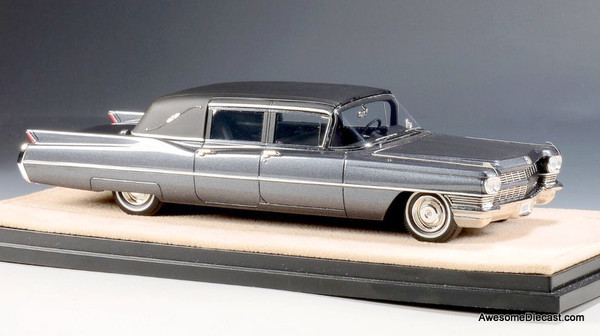 Stamp Models 1:43 1965 Cadillac Fleetwood Formal Limousine Landau Top, Ascot Gray Metallic