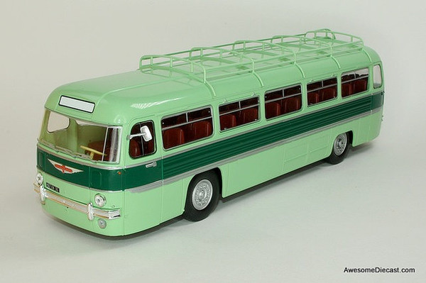 Hachette 1:43 1956 Chausson  ANG Motor Coach, Light Green/Dark Green