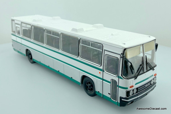 Premium ClassiXXs 1:43 1983 Ikarus 250 Transit Bus: White/Green