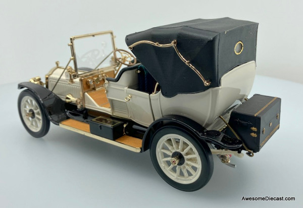 Franklin Mint 1:24 1912 Packard Victoria Model 1-48, White