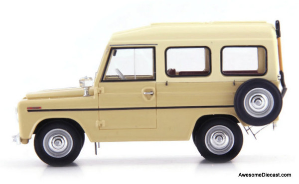 Avenue43 By AutoCult 1:43 1966 Skoda Trekka, Beige