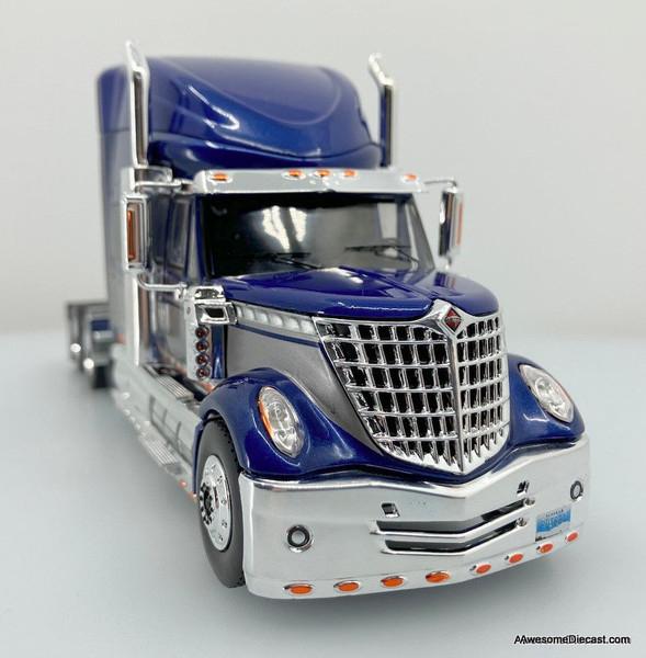 IXO 1:43 2010 International Lonestar Sleeper Tractor w