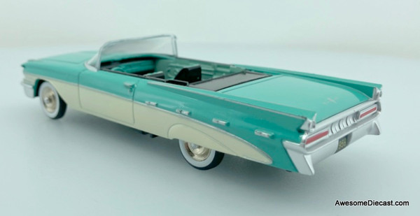 Classic Replicas 1:43 1959 Pontiac Bonneville Convertible, Green/White