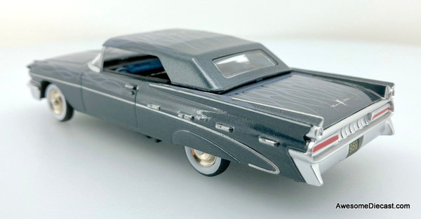 Classic Replicas 1:43 1959 Pontiac Bonneville Convertible, Blue