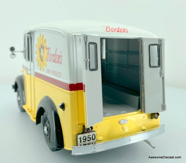 Danbury Mint 1:24 1950 Divco Delivery Truck: Borden's Dairy
