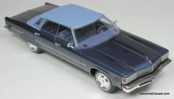 Goldvarg Collection 1:43 1976 Oldsmobile 98 Regency Sedan, Metallic Blue