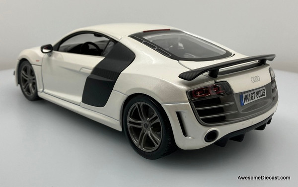 Maisto Special Edition 1:18 Audi R8 GT, Pearlescent White