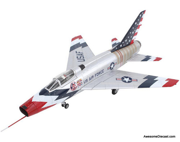 Hobby Master 1:72 North American F-100D Super Sabre USAF Skyblazers, 1960
