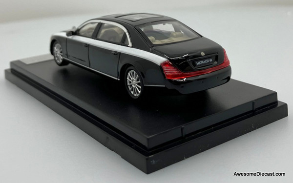 Stance Hunters 1/64 マイバッハ 62 ホワイト　ダイキャスト Stance Hunters 1/64 マイバッハ 62 ホワイト ダイキャスト