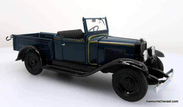 Danbury Mint 1:24 1931 Chevrolet Half-Ton Model AE Pick-Up Truck, Blue Bell Blue