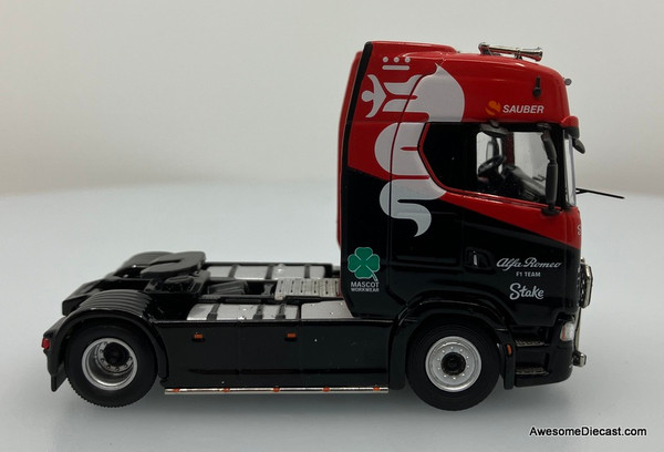 Kengfai 1:64 Scania S730 Car Carrier- Alfa Romeo F1 Team