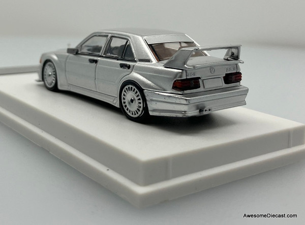 4R-746 SEEKER 1/64 メルセデスベンツ 190E W201 Seeker 1/64 Mercedes-Benz 190E W201 2.5-16 Black Diecast Car