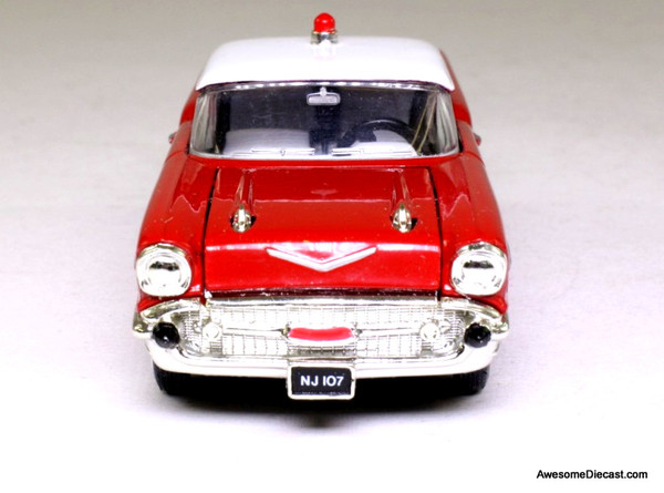 1957 Chevrolet Bel Air ダイキャストモデル 1/43 1957 Chevrolet Bel-air, 1:43 Scale Western Models Die-cast