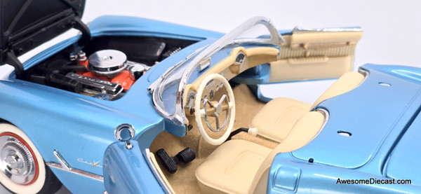 Franklin Mint 1:24 1955 Chevrolet Corvette, Metallic Blue