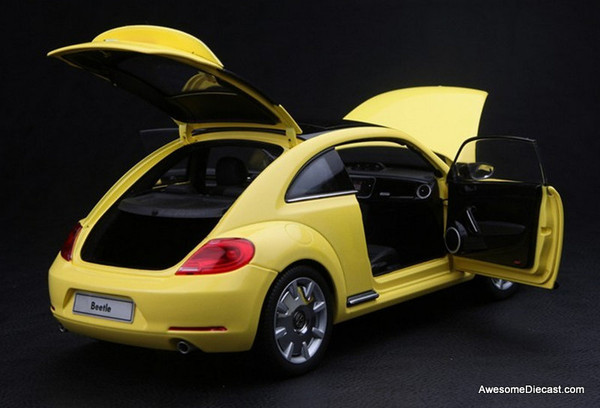 Kyosho 1:18 2012 Volkswagen New Beetle, Sun Flower Yellow