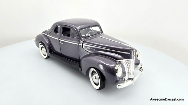 Eagles Race 1:18 1940 Ford Deluxe Coupe, Metallic Gray