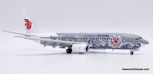 JC Wings 1:200 Boeing 737-800 (Flaps Down): Air China "Silver Peony" (Reg #B-5176)