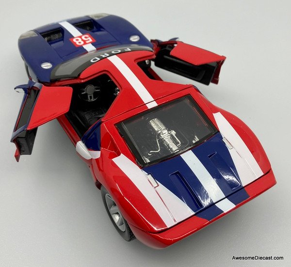 Ford GT Concept, Red/White/Blue 1:24 Diecast Model Car by