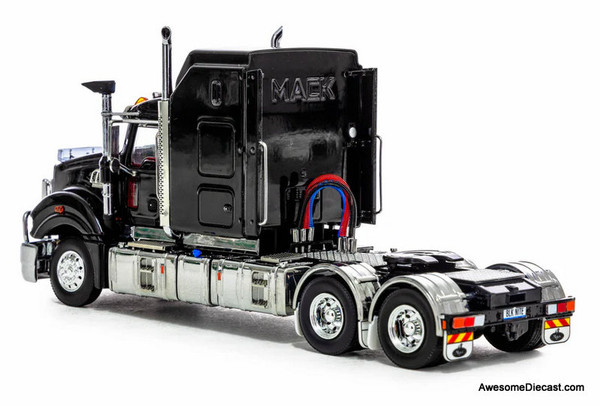 Mack Super-Liner Sleeper Tractor Late Edition, Black 1:50 Diecast