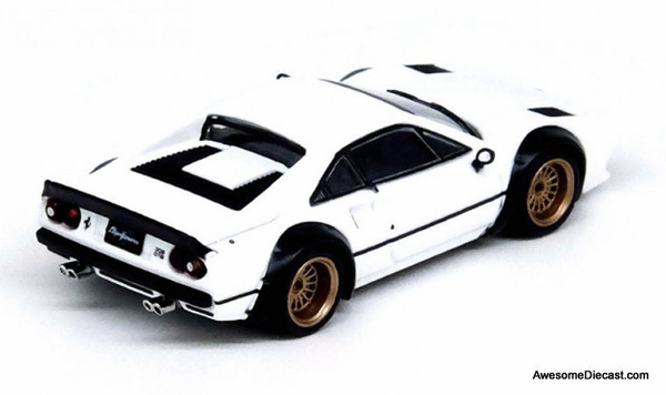 Ferrari 308 GTB 1/18 ミニカー　週末特価 Ferrari 308 GTB 1/18 ミニカー 週末特価 Ferrari 308 GTB 1/18