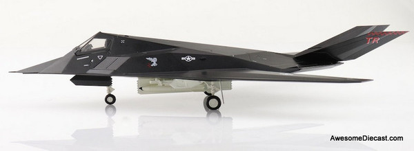Lockheed-Martin F-117 Nighthawk USAF, 88-0841, 2021 1:72 Diecast