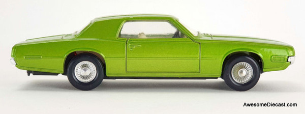 Ford Thunderbird Coupe, Metallic Green 1:43 Diecast Model