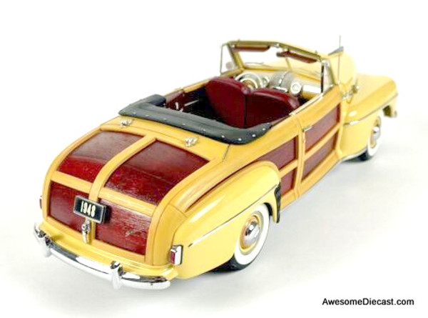 1946 Ford Sportsman Woody Convertible - Yellow/Wood 1:18
