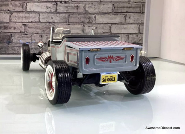 Ford T-Bucket Hot Rod, Gray 1:18 Diecast Model Car by
