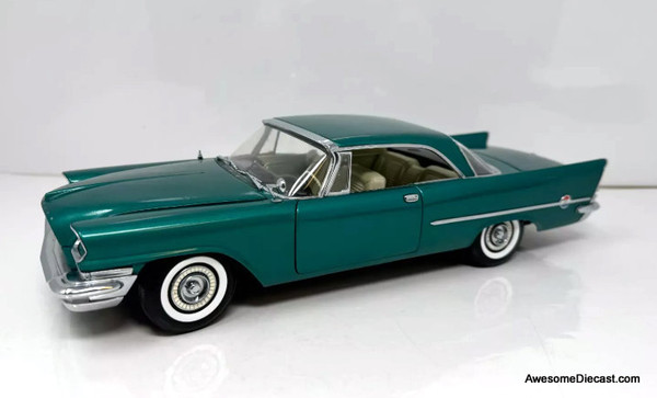 ミニカー ERTL Collectibles 1/18 1957 Chrysler300C 1957 Chrysler 300C, Metallic Green 1:18 Diecast Model Car by Ertl